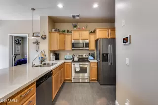 Photo #5: 6845844 Listing