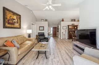 Photo #2: 6845858 Listing 