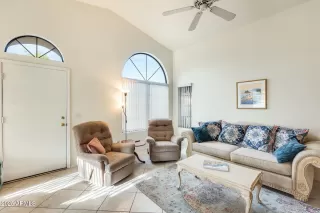 Photo #2: 6845899 Listing
