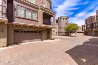 Photo #2: 6845932 Listing