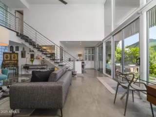 Photo #6: 6845942 Listing 