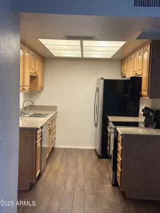 Photo #4: 6846069 Listing