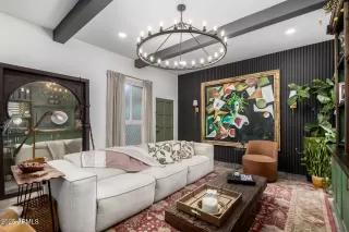 Photo #1: 6846091 Listing