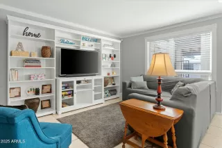 Photo #5: 6846137 Listing 