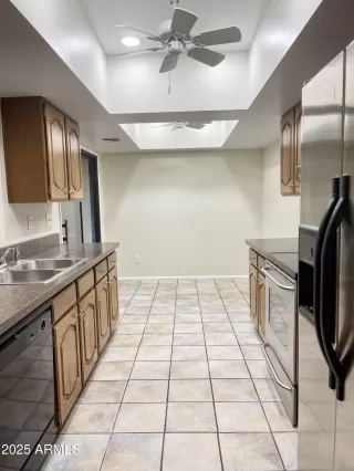 Photo #3: 6846249 Listing