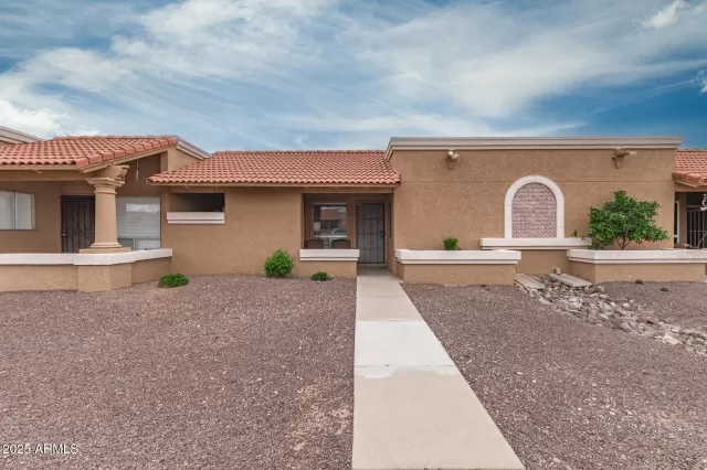 MLS: 6846273 Condo For Sale