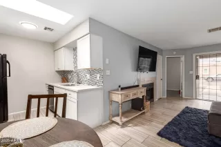 Photo #6: 6846273 Listing 