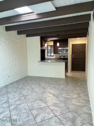 Photo #4: 6846330 Listing 