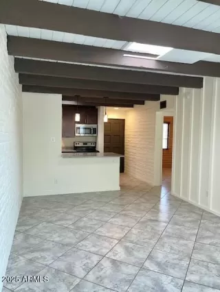 Photo #5: 6846330 Listing 