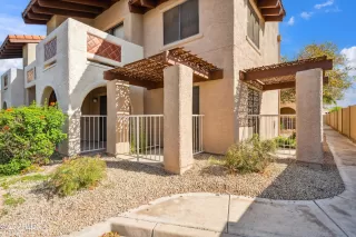 Photo #2: 6846442 Listing 