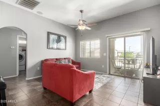 Photo #5: 6846575 Listing 