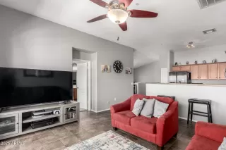 Photo #6: 6846575 Listing 
