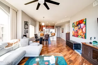 Photo #2: 6846578 Listing