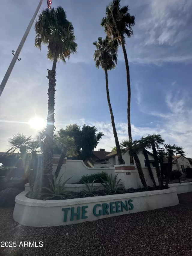 MLS: 6846613 Condo For Sale