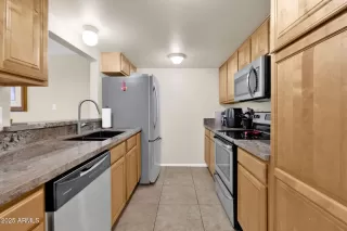 Photo #4: 6846795 Listing 