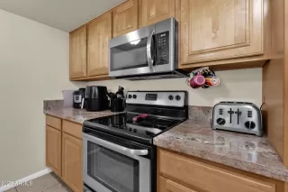 Photo #5: 6846795 Listing 