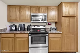 Photo #6: 6846795 Listing 