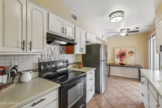 Photo #1: 6846802 Listing