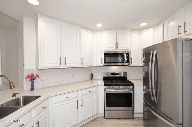 MLS: 6846947 Condo For Sale