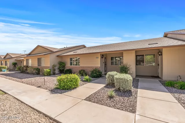 MLS: 6846993 Condo For Sale