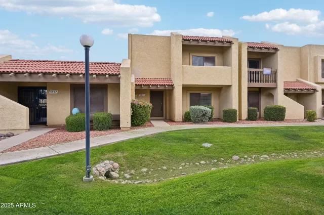 MLS: 6847015 Condo For Sale