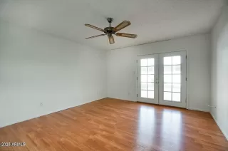 Photo #5: 6847300 Listing 