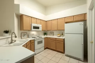 Photo #4: 6847326 Listing