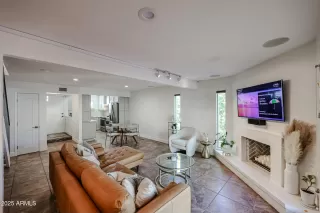 Photo #2: 6847409 Listing 