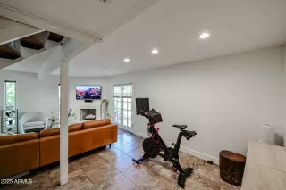 Photo #4: 6847409 Listing 