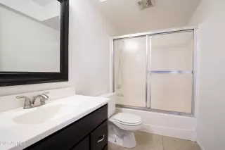 Photo #5: 6847660 Listing 