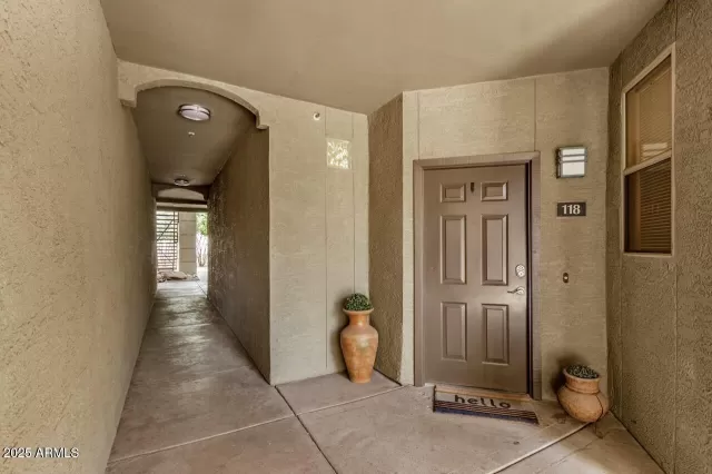 MLS: 6847685 Condo For Sale