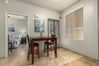 Photo #5: 6847685 Listing 