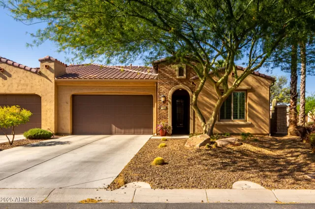 MLS: 6847846 Condo For Sale