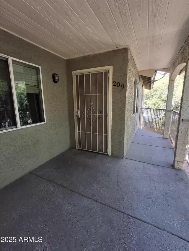 MLS: 6847895 Condo For Sale