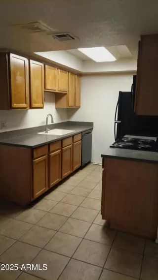 Photo #3: 6847895 Listing 