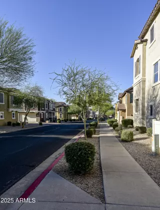 Photo #2: 6847916 Listing