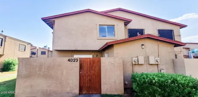 MLS: 6847947 Condo For Sale