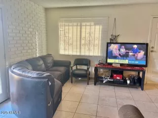 Photo #2: 6847947 Listing 