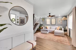 Photo #5: 6848029 Listing