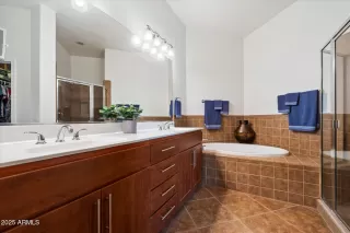 Photo #2: 6848037 Listing 