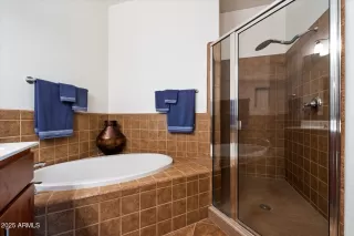 Photo #3: 6848037 Listing 