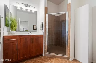 Photo #6: 6848037 Listing 