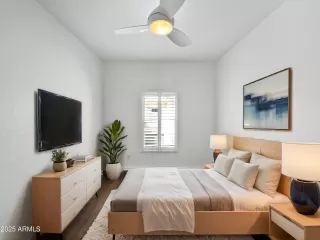 Photo #4: 6848095 Listing