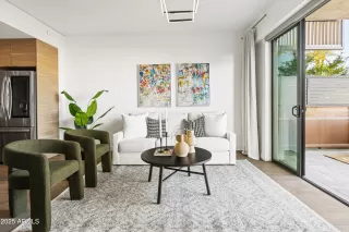 Photo #1: 6848187 Listing