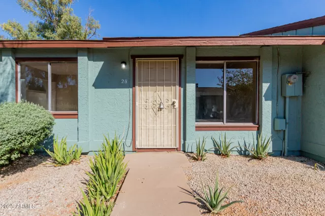 MLS: 6848341 Condo For Sale