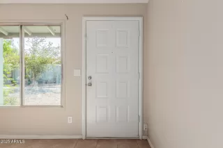 Photo #5: 6848341 Listing 