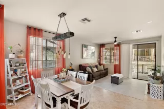 Photo #6: 6848370 Listing