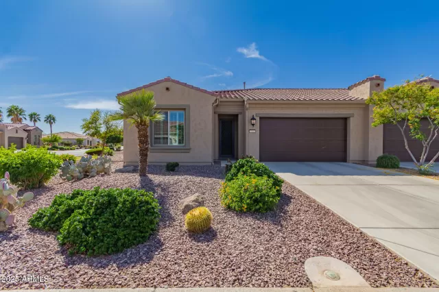 MLS: 6848372 Condo For Sale