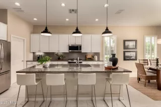Photo #4: 6848372 Listing 