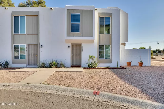 MLS: 6848374 Condo For Sale